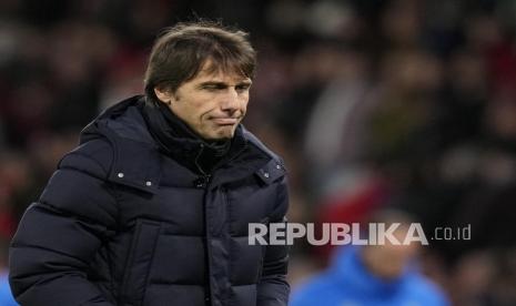 Reaksi pelatih Tottenham Hotspur Antonio Conte setelah pertandingan sepak bola Liga Inggris.