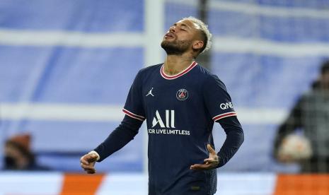 Bintang Paris Saint-Germain (PSG) Neymar. PSG siap melepaskan Neymar musim depan.