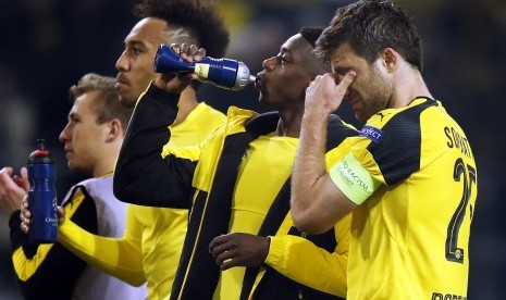 Reaksi para pemain Borussia Dortmund seusai leg pertama perempat final Liga Champions lawan AS Monaco di Signal Iduna Park, Kamis (13/4) dini hari WIB. Dortmund kalah 2-3.