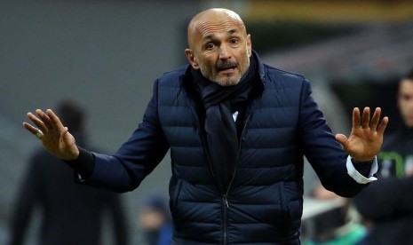 Reaksi Pelatih Inter Milan Luciano Spalletti saat pertandingan Serie A antara FC Internazionale dan Udinese Calcio di Stadion Giuseppe Meazza, Milan, Italia, Sabtu (16/12). 