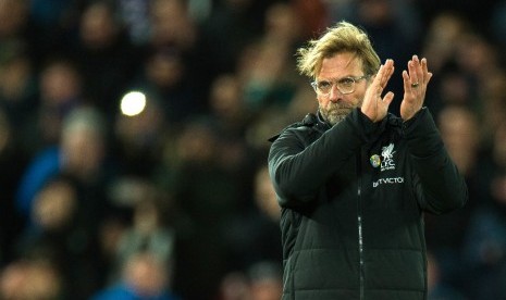 Reaksi pelatih Liverpool, Juergen Klopp seusai laga lawan Chelsea di Anfield, Ahad (26/11) dini hari WIB. Laga berakhir seri 1-1.