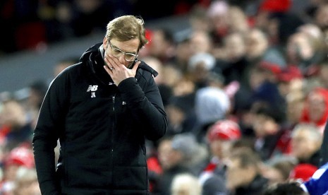 Reaksi pelatih Liverpool, Juergen Klopp seusai laga Piala FA lawan West Bromwich Albion di Anfield, Ahad (28/1) dini hari WIB. Liverpool kalah 2-3.