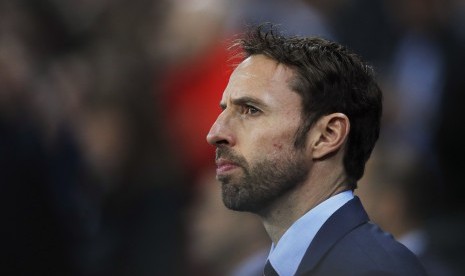 Pelatih timnas Inggris, Gareth Southgate. Southgate setuju gajinya dipotong 30 persen selama krisis corona.