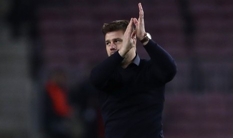 Reaksi pelatih Tottenham Hotspur Maurici Pochettino usai bermain imbang 1-1 dengan Barcelona di ajang Liga Champions 