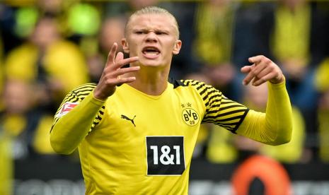 Striker Borussia Dortmund, Erling Haaland. Haaland hanya akan mempertimbangkan pindah ke Barcelona jika klub Spanyol itu lolos ke Liga Champions.