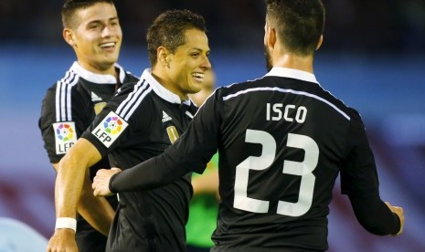 Javier 'Chicharito' Hernandez (tengah) saat merayakan golnya ke gawang Celta Vigo.