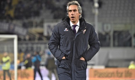 Reksi pelatih Fiorentina, Paulo Sousa pada laga Serie A lawan Torino di Artemio Franchi, Selasa (28/2) dini hari WIB. Laga berakhir imbang 2-2.