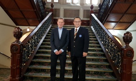 Rektor IPB Arif Satria dan Presiden Universitas og Adelaide