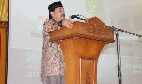 Mantan Rektor UIN Ar-Raniry Prof  Dr Farid Wajdi Ibrahim wafat pada Sabtu (14/8) akibat Covid-19 