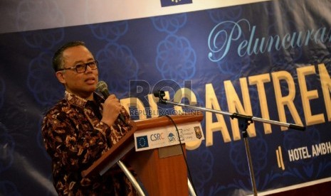 Ketua Forum Kerukunan Umat Beragama (FKUB) DKI Jakarta, Prof Dede Rosyada, menyatakan beragama dengan moderat tidak ekstrem kanan ataupun ekstrem kiri atau liberal 