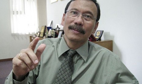 Rektor Unisba Thaufiq Bosoirie