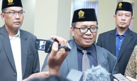 Rektor Unissula, Prof Dr Gunarto SH MH dalam sebuahbkesempatan wawancara dengan media.  