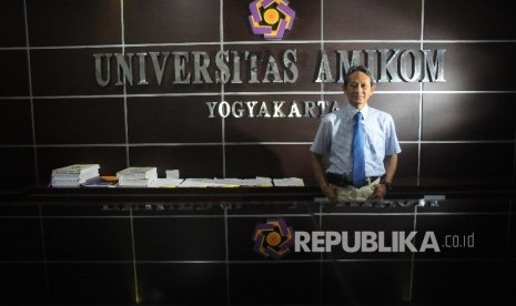 Rektor universitas Amikom Yogyakarta Tokoh Perubahan Republika 