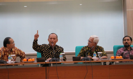 Rektor Universitas Islam Negeri (UIN) Sunan Gunung Djati Bandung, Prof Mahmud  (kedua dari kiri)