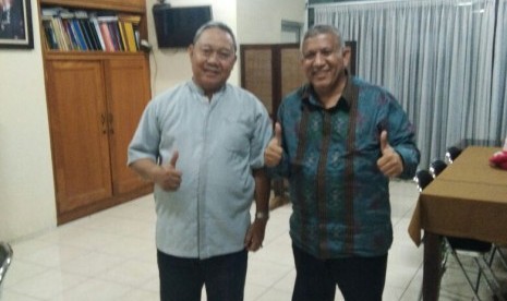 Rektor Unpam Dayat Hidayat  (kiri) bersama Direktur Institut Indonesia Bermutu Zulfikri Anas (foto atas) dan Direktur PT Indonesia Bermutu Global, Afrizal Sinaro (foto bawah).