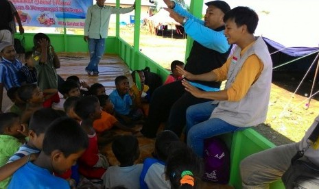 Relawan Geppuk melakukan pendampingan anak dan pemulihan mental anak-anak Rohingya pasca terombang-ambing di lautan selama berbulan-bulan.