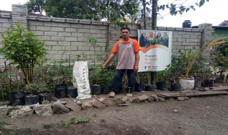 Relawan Rumah Zakat desa berdaya Jago melalukan follow up terkait kegiatan yang dilakukan oleh Rumah Gizi yang berkolaborasi dengan masyarakat, Minggu (06/6). 