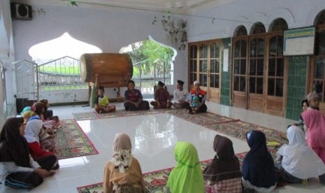 remaja masjid ilustrasi