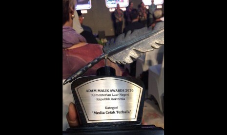 Republika meraih Adam Malik Awards 2019 sebagai media cetak terbaik.