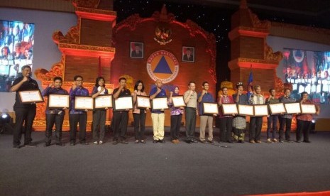 Republika meraih penghargaan dari Badan Nasional Penanggulangan Bencana (BNPB) dalam rangkaian Rapat Kerja Nasional (Rakernas) BNPB 2018 di Bali Nusa Dua Convention Center (BNDCC), Bali, Kamis (22/2). 