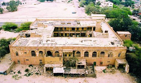 Reruntuhan Istana Sheikh Abdullah Al-Jabir di Kuwait.