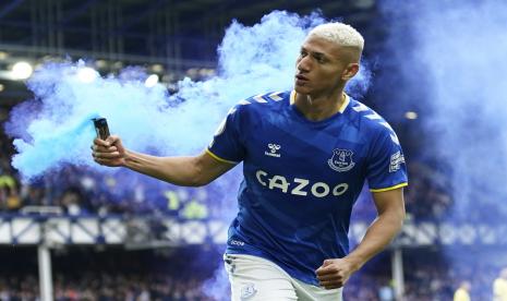 Striker Everton, Richarlison. Tottenham Hotspur akhirnya mendapatkan Richarlison pada bursa transfer musim panas 2022 ini.