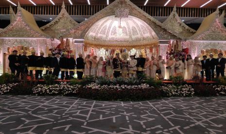 Resepsi pernikahan. Pandemi corona, Wedding Organizer (WO) mendapati kliennya banyak yang meminta menggeser waktu resepsi pernikahan.