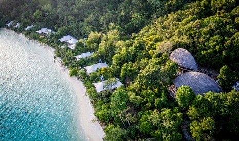 Resor pulau pribadi Bawah Reserve di Siantan, Kepulauan Anambas, Kepulauan Riau.