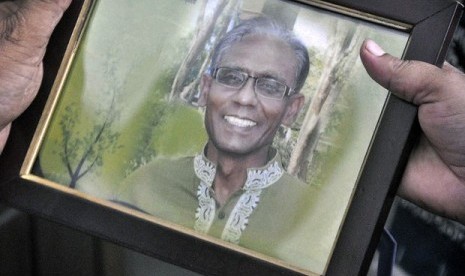 Rezaul Karim Siddique, seorang profesor di Bangladesh yang tewas ditikam orang tak dikenal karena dituduh ateis