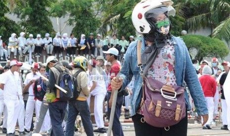  Ribuan buruh menggelar di kawasan industri EJIP Cikarang, Kabupaten Bekasi, Jawa Barat (ilustrasi).