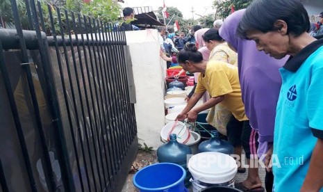 Ribuan pelanggan PDAM Tirtawening Kota Bandung