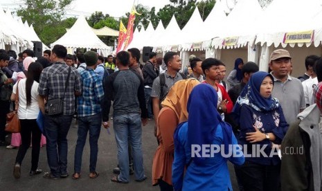 Ribuan pencari kerja memadati ajang Job Fair (ilustrasi)