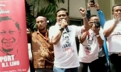 Ribuan pendukung PT Pelindo II menggelar aksi damai bertajuk ‘Save Pelindo II.’ 