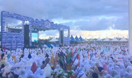 Ribuan umat Muslim hadir di Morowali Nusantara Mengaji, Senin (5/12)