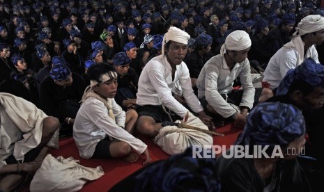 Ribuan warga Baduy acara Seba Baduy di Pendopo Gubernur Banten, di Serang, Ahad (5/5/2019).