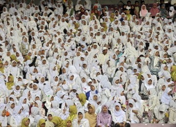 Warga Nahdatul Ulama (NU) saat memadati Stadion Gelora Bung Karno. (ilustrasi).