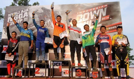 Rider 76 Team Khoiful Mukhib (podium pertama).