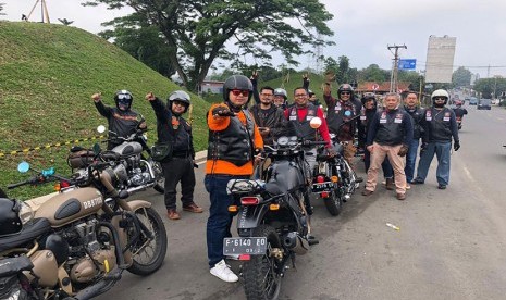 Riding bahagia komunitas Enfielders Bogor Motor Club (EBMC) 