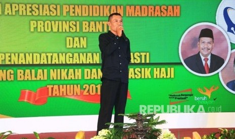 Ridwan, Guru Dedikatif penerima Apresiasi Pendidikan Madrasah Provinsi Banten tahun 2017 