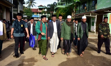 Ridwan Kamil Blusukan Perdana ke Pesantren di Purwakarta