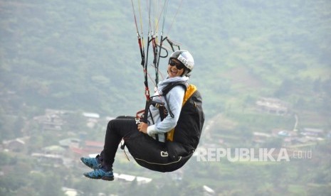 Rika Wijayanti, pilot putri andalan Indonesia di nomor Ketepatan Mendarat Paralayang Asian Games XVIII 2018.