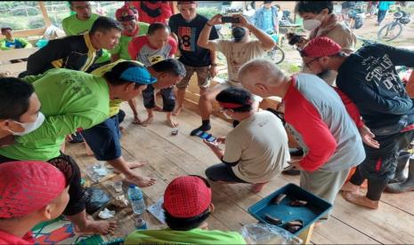 RIPkM FSRD IKJ telah melaksanakan program kegiatan Pengabdian kepada Masyarakat “Workshop Photography Alam Cisadon: Mengoptimalkan Kamera Ponsel” yang digagas oleh bekerja sama dengan Direktorat Inovasi dan Science Tecno Park UI pada 30-31 Oktober 2021 lalu di Perkemahan Bukit Cisadon, Bogor.