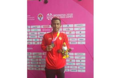 Rizal Bagus Saktiyono sumbang perak Asian Para Games 2018. Di nomor 200 meter T 45/46/47 Rabu (9/10) Saktiyono menempati peringkat dua dengan waktu 22,36 Detik. Emas diraih Wang Hao, Cina 21,71 dan perunggu Ojaghlou, Iran 22,57.