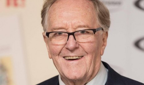 Robert Hardy