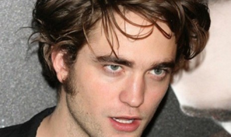 Robert Pattinson