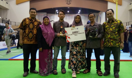 Robot DOME karya Tim Robotika Program Studi Teknik Elektro Fakultas Teknik Universitas Muhammadiyah Malang (UMM), meraih Juara I kategori Kontes Robot Pemadam Api Indonesia (KRPAI) pada Kontes Robot Indonesia (KRI) Nasional 2018