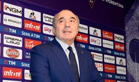 Rocco Commisso, pemilik Fiorentina yang jadi sasaran nyanyian rasis pendukung Atalanta.