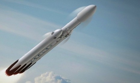 Roket Terbesar SpaceX Meluncur Bawa Tesla Merah Elon Musk