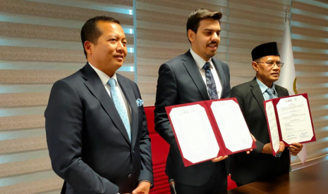 Rombongan Pimpinan Pusat Muhammadiyah memenuhi undangan Presiden Turkiye Scholarships Burslari (YTB) di Ankara, Turki, Senin (25/11). 