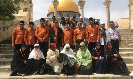 Rombongan wisata Muslim guru besar dan rektor Universitas Hasanuddin (Unhas).